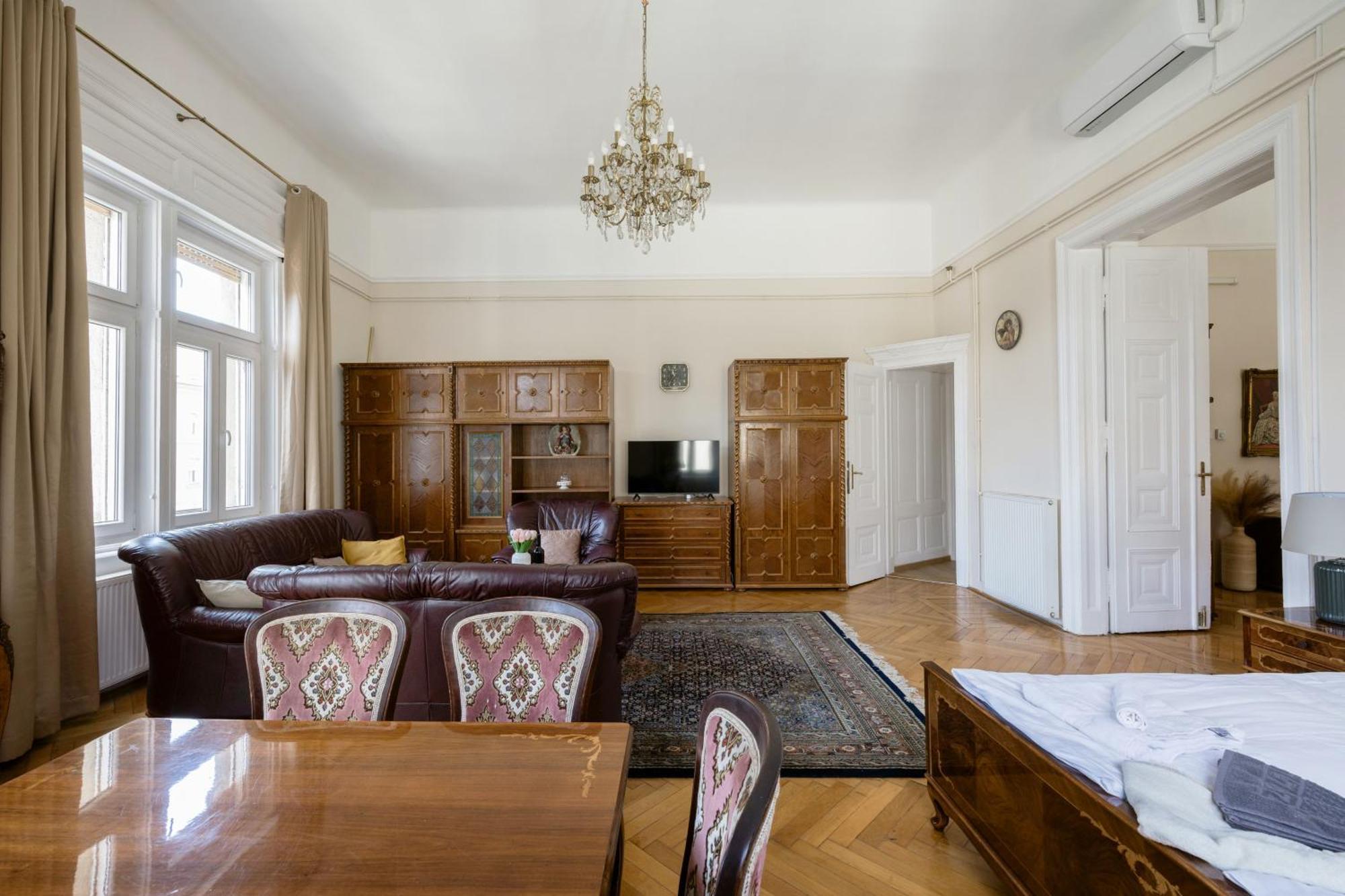 Vintage Build 2 Bedroom 2 Bathroom Апартаменти Будапешт